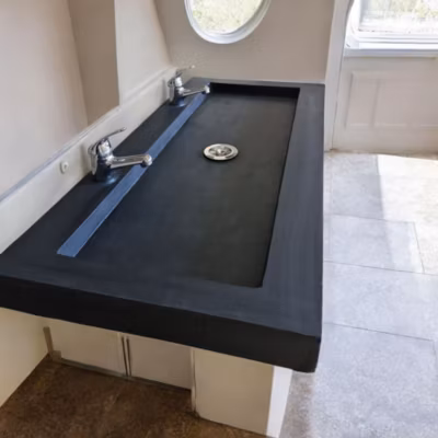 Plan double vasque en béton fibré cimenté effet ciré noir 80x47x7 , fabriqué artisanalement en France par Gakeal