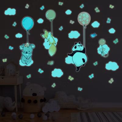 Sticker phosphorescent lumineux – ANIMAUX HEUREUX VOLANTS – Autocollant mural plafond enfant fluorescent – 120x90cm