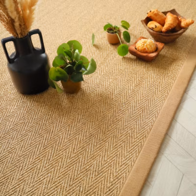 Tapis en sisal naturel – Veracruz chevron – Ecru et camel – 160 x 230 cm