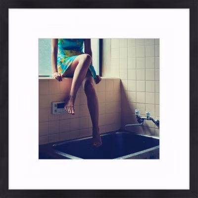 Tirage sous-verre encadré insolence 60×60 cm Fabriqué en France