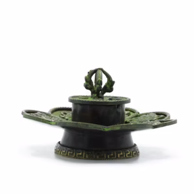 cône tibétain et porte-encens en laiton vert-de-gris – huit symboles- vendu par 1