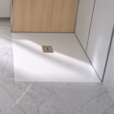 Receveur de douche Kinedo Kinefirst Neo 140×90 blanc antidérapant PN24 grille inox brossé et bonde extra-plate