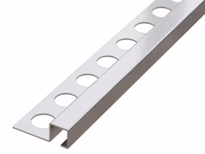 Profil décoratif en Q en acier inoxydable Argent satiné – 1 cm x 270 cm x 0,65 mm ep.