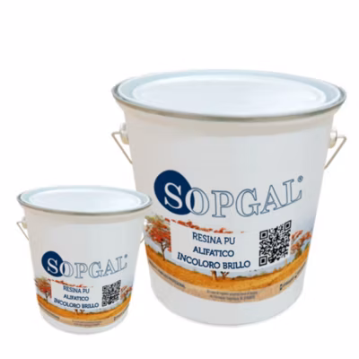Résine PU aliphatique incolore brillante Sopgal pour sols (4+1 kg) – Crée une couche très résistante protectrice sur les sols