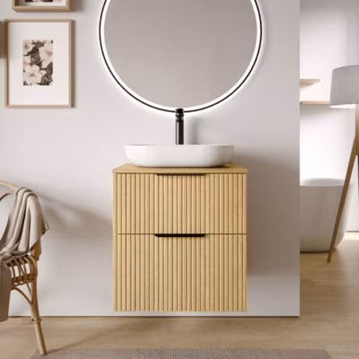Meuble sous vasque suspendu MDF Chêne strié 60x46x62cm, Plan lavabo Blanc brillant + poignée Chrome – TIM60